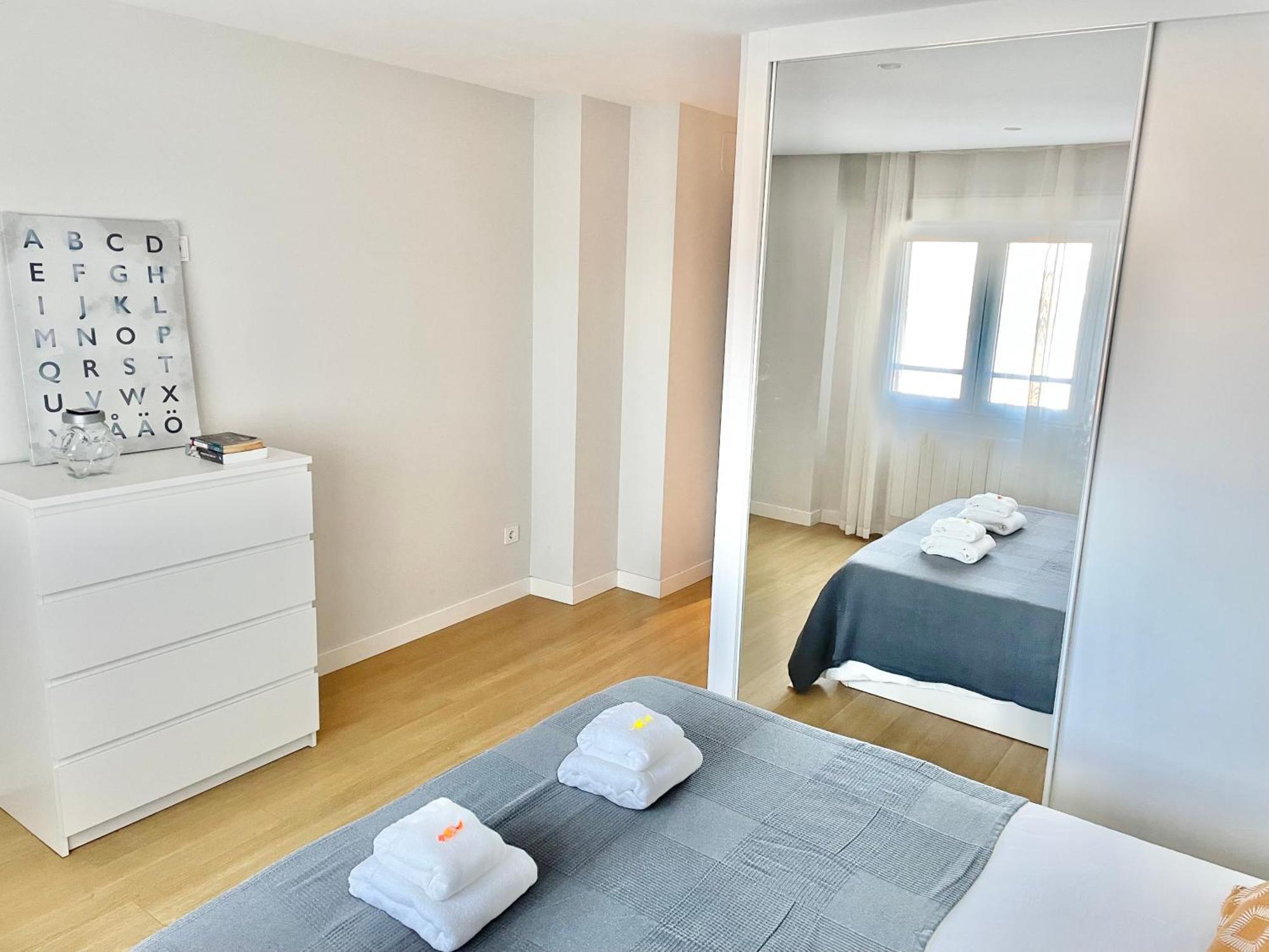 Apartamento San Lorenzo Playa. Vistas Al Mar. Gijon Exterior photo