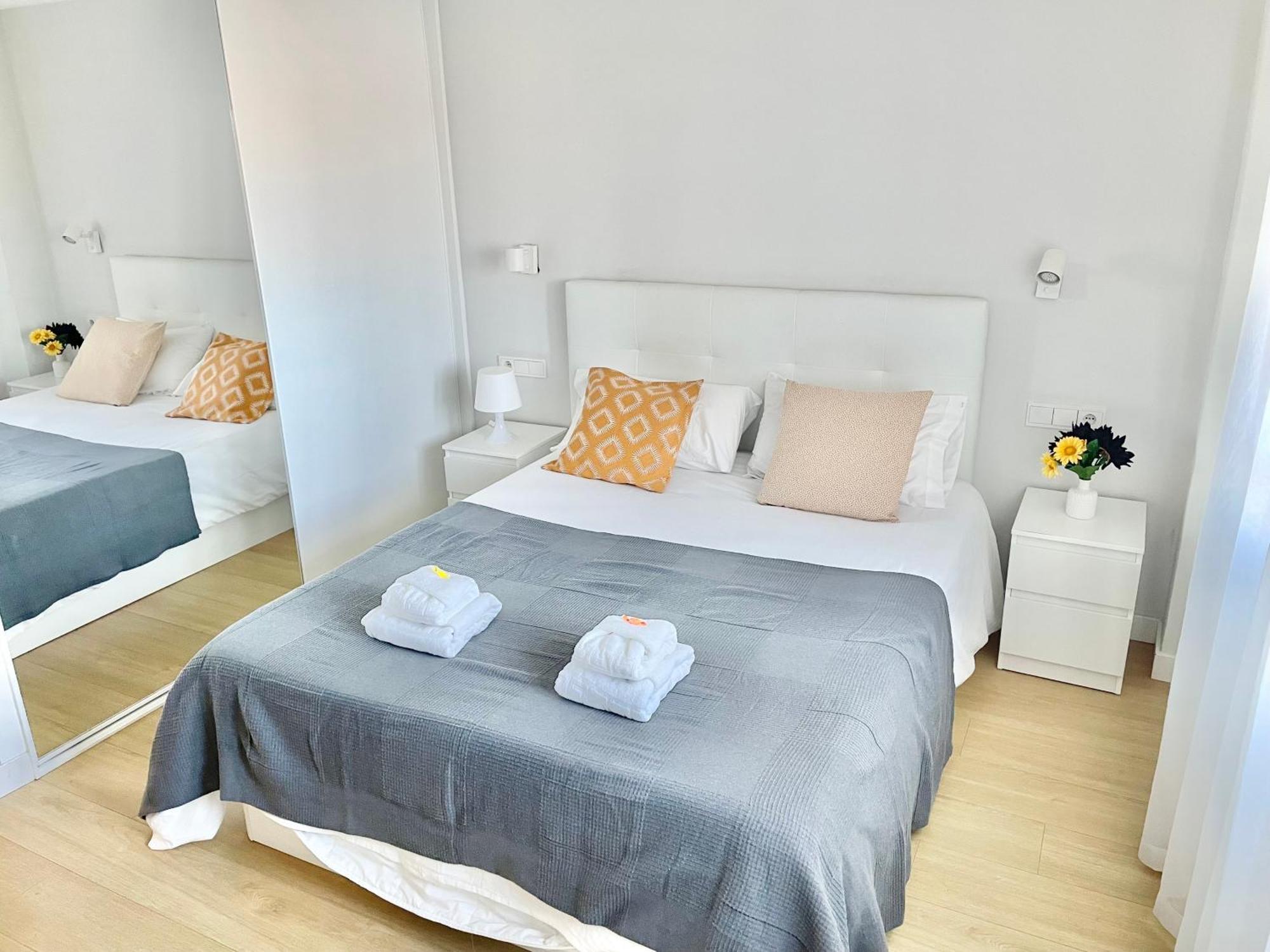 Apartamento San Lorenzo Playa. Vistas Al Mar. Gijon Exterior photo